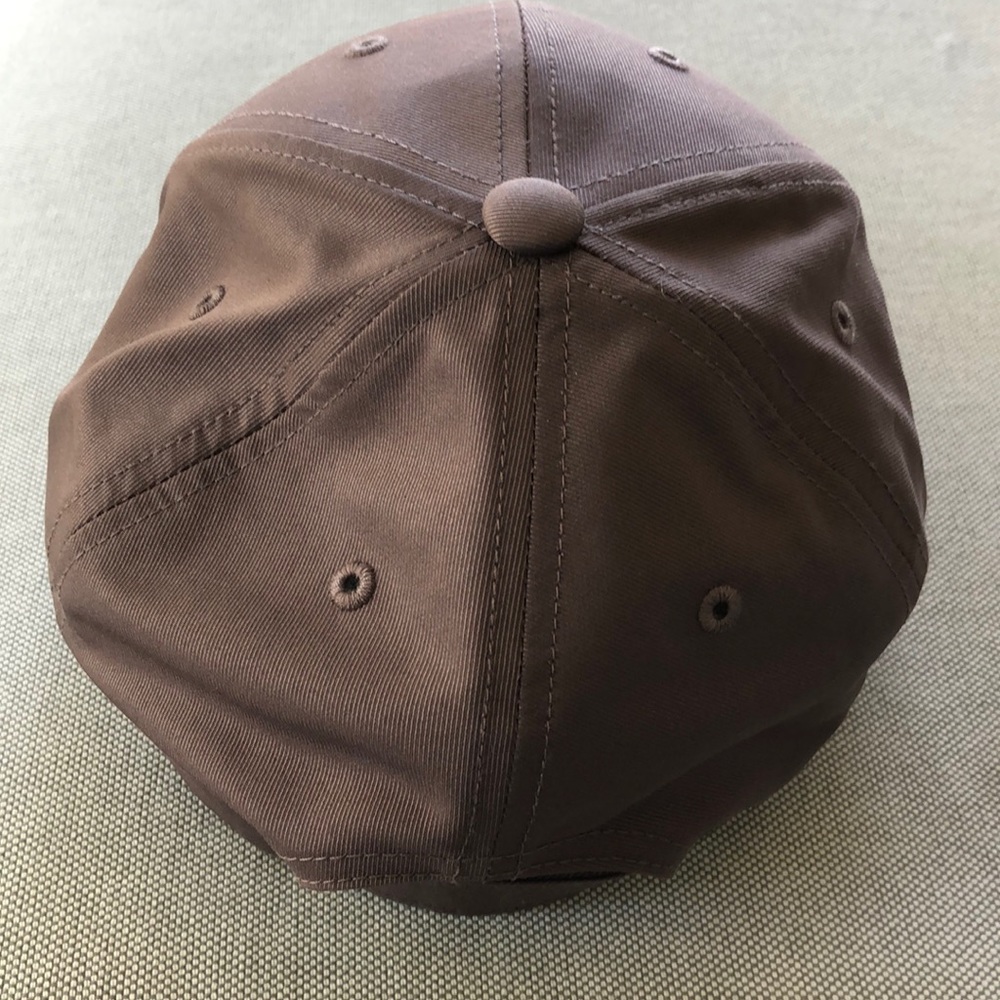 Women’s Reebok hat - Picture 3 of 5